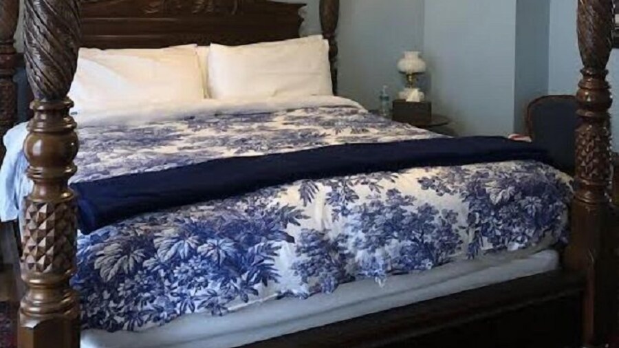 Pendleton House Historic Inn and B&B