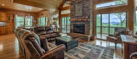 Televisión, chimenea, reproductor de DVD, futbolito