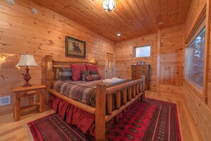 5 bedrooms, iron/ironing board, internet, bed sheets