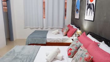 Appartamento Premium (1) | 1 camera, una cassaforte in camera, una scrivania, postazione laptop