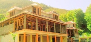 Front of property - Abbott Hills Guest House (Balakot)