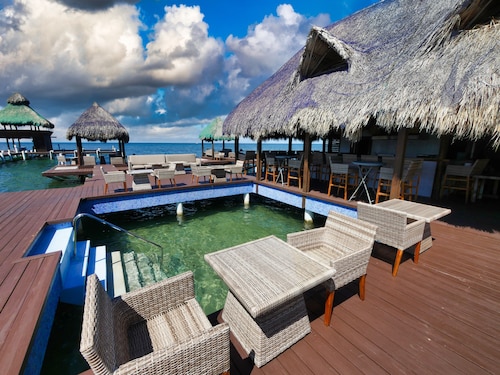 Luxury Beachfront Villa