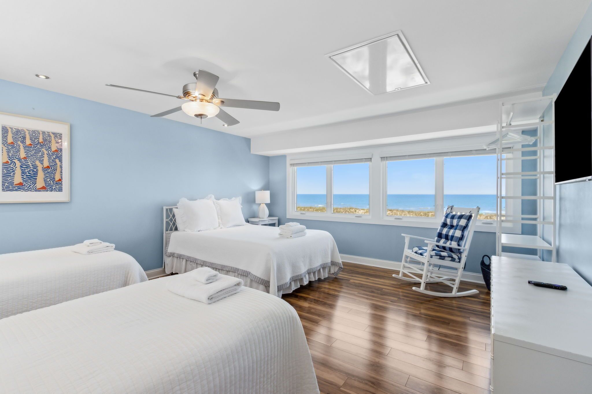 3 bedrooms, iron/ironing board, free WiFi, bed sheets