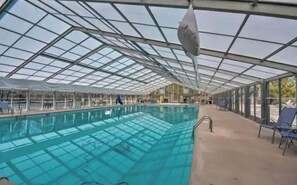 Piscina interna, piscina externa