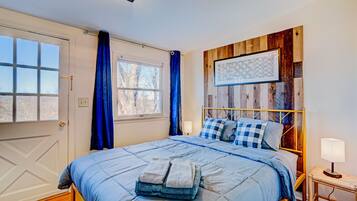 2 bedrooms, free WiFi, bed sheets
