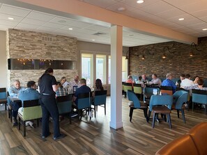 Interior - Frosty Valley Resort (Danville)
