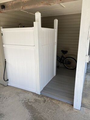 Property grounds - After Dune Delight. One Block to the Beach, Rooftop Deck w/Ocean Views! (Kill Devil Hills)