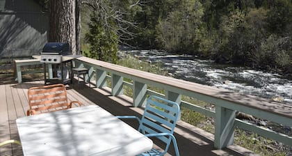 Ski’s Cabin – Your Perfect Riverside Escape