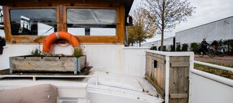 Houseboat with Sauna and terrace
