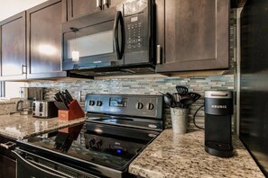 Fridge, microwave, oven, stovetop - 1 Mile to Beach! Tropical Getaway Home w/ Pool & Grill (Naples)