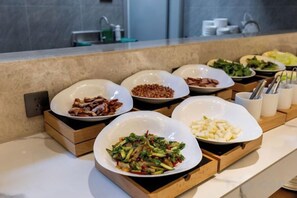 Unclassified image, 2 of 33, button - Vienna Hotel (Changzhou Hutang Wuyue Plaza) (Changzhou)