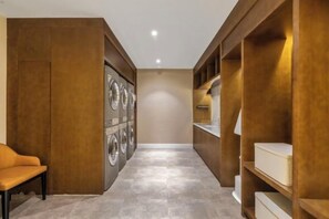 Unclassified image, 4 of 33, button - Vienna Hotel (Changzhou Hutang Wuyue Plaza) (Changzhou)