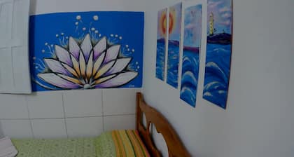 Quarto em Kitnet perto da primeira praia
