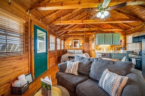 Smart TV y chimenea