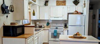 Warm & Relaxing Home, Pet Friendly and Full Fenced Yard.  