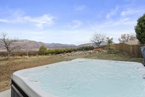 Baignoire à remous extérieure