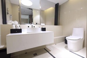 Bathroom - Yeste International Hotel （Chengdu Shuangliu Airport） (Chengdu)