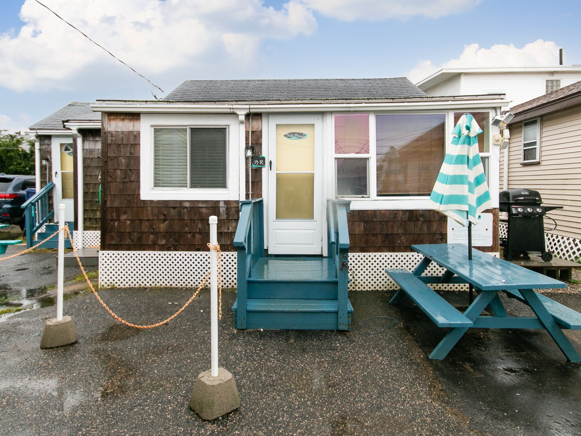 Salty Breeze - a cozy Hampton Beach cottage