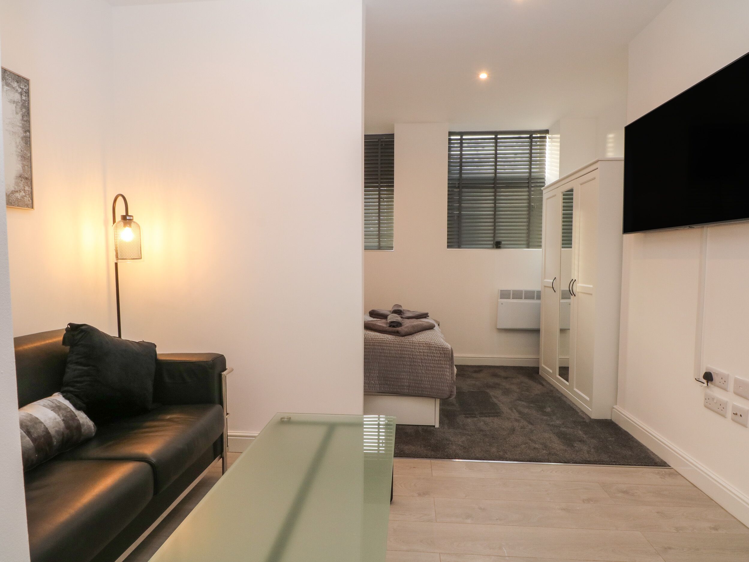 Apartment 24, Romantic In Keighley - 일클리