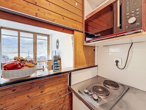 Mikrowelle, Hochstuhl