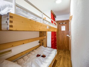 1 slaapkamer, reisbedje, wifi, beddengoed