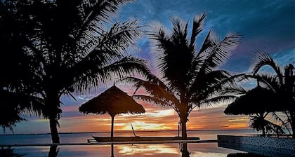 Villa Moza Oceanview 4 Bedrooms- Sleeps up to 10 Adults