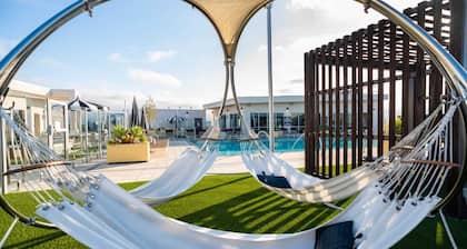 Resort-style Living in a 2-bedroom Luxury Apartment