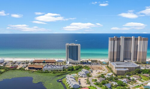 Lakefront Beach condo in Panama City Beach Florida! Within 1/2 mile of Pier Park