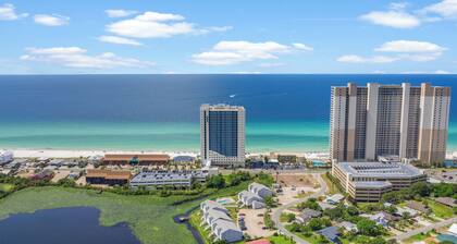 Lakefront Beach condo in Panama City Beach Florida! Within 1/2 mile of Pier Park