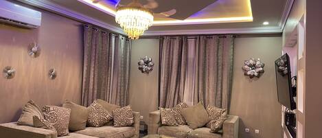 Smart TV, Netflix, streaming services