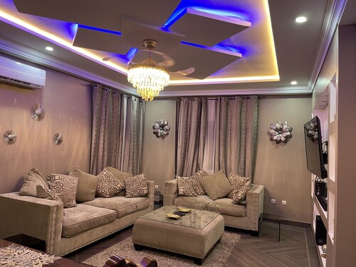 A gated community beautiful house with Wifi, Air conditioning and Hot water.