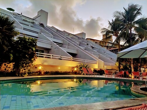 Cozy apartment with views of Morro do Careca. 