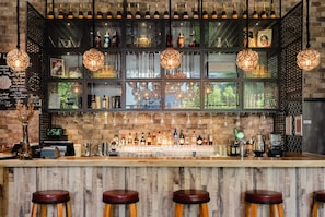 Café - Hotel Traveltine Downtown Singapore, Trademark Collection by Wyndham (Singapore)