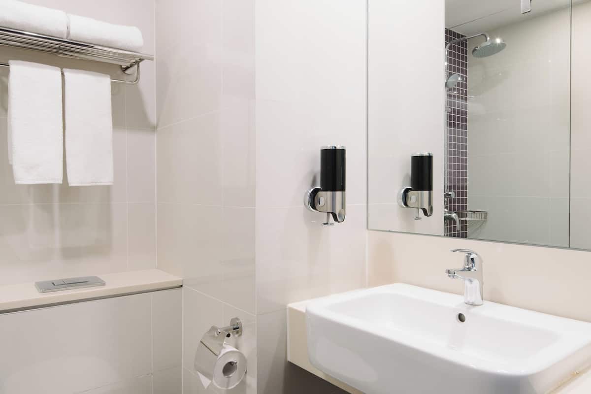 in-room safe, desk, laptop workspace, blackout curtains