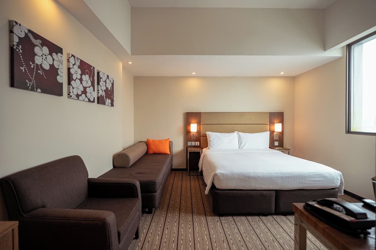 Room, 1 Queen Bed, Accessible | In-room safe, desk, laptop workspace, blackout curtains