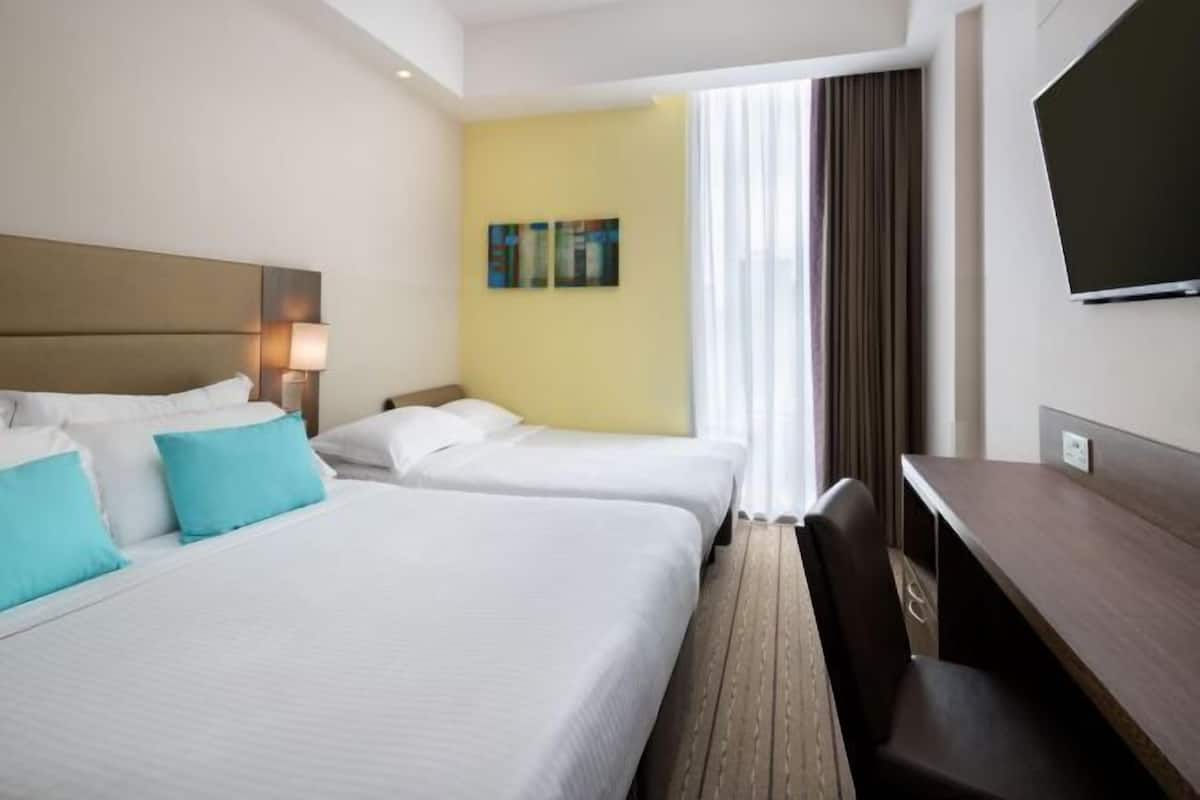 1 bedroom, in-room safe, desk, laptop workspace