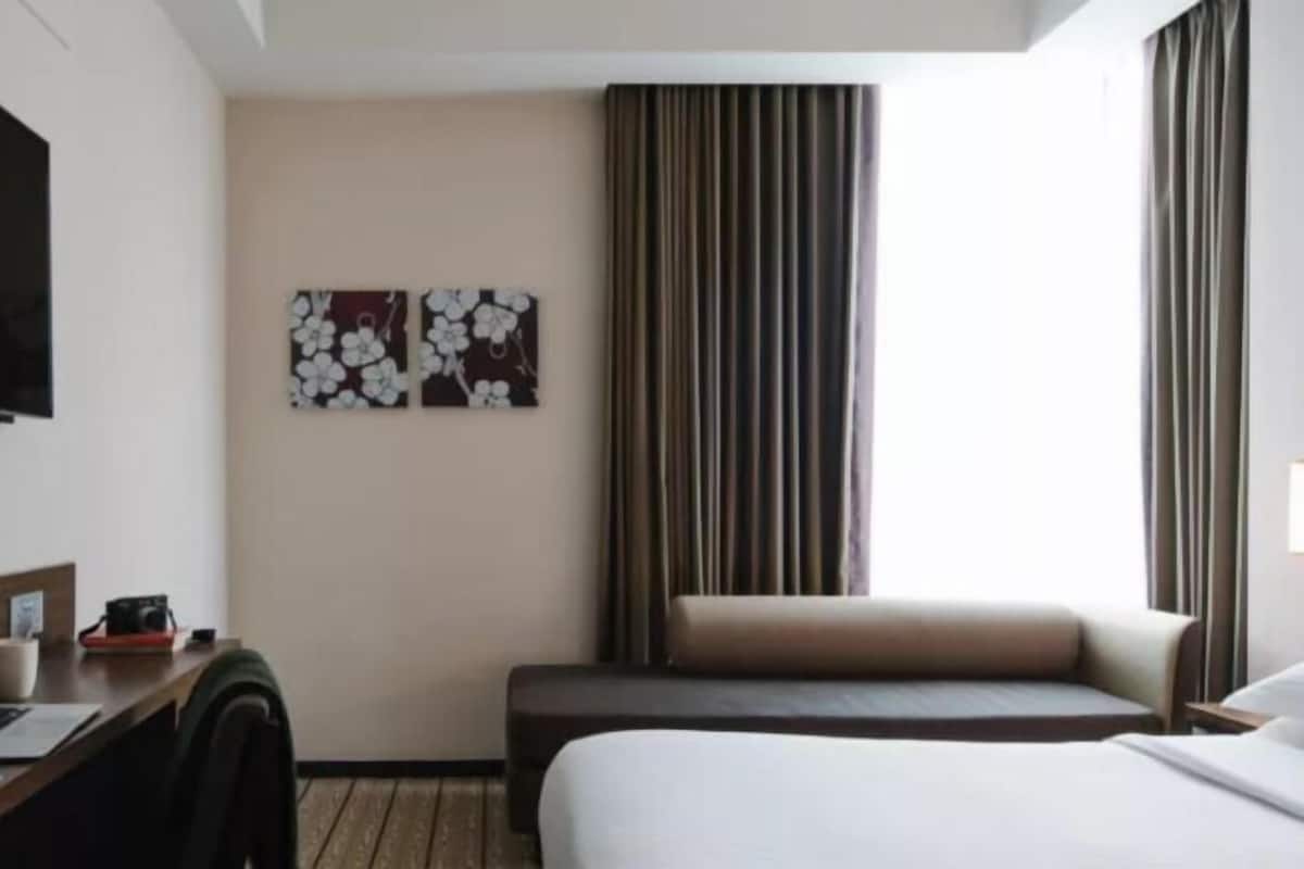 In-room safe, desk, laptop workspace, blackout drapes