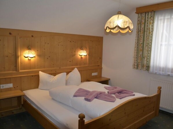 2 bedrooms, free internet