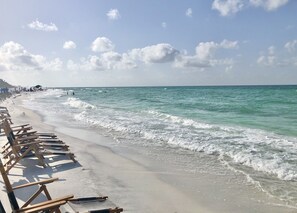 Sun-loungers - 30A! Redfish Village Unit M2-424 is in the heart of it all!! (Santa Rosa Beach)