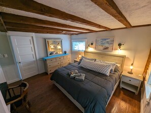 2 Schlafzimmer, Schreibtisch, Bügeleisen/Bügelbrett, kostenloses WLAN