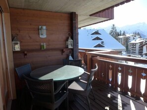 Outdoor dining - Pré Vert 3 by Interhome (Villars)