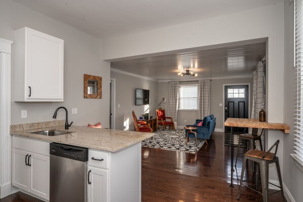 Interior - Oakley Ranch Style Oasis (Cincinnati)