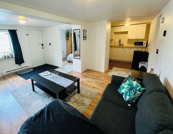 Smart TV, video library, printers