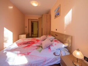 2 bedrooms, Internet