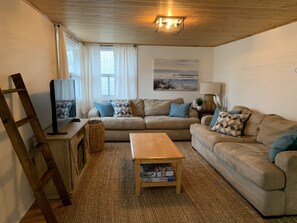 TV connectée, cheminée, espaces bureaux