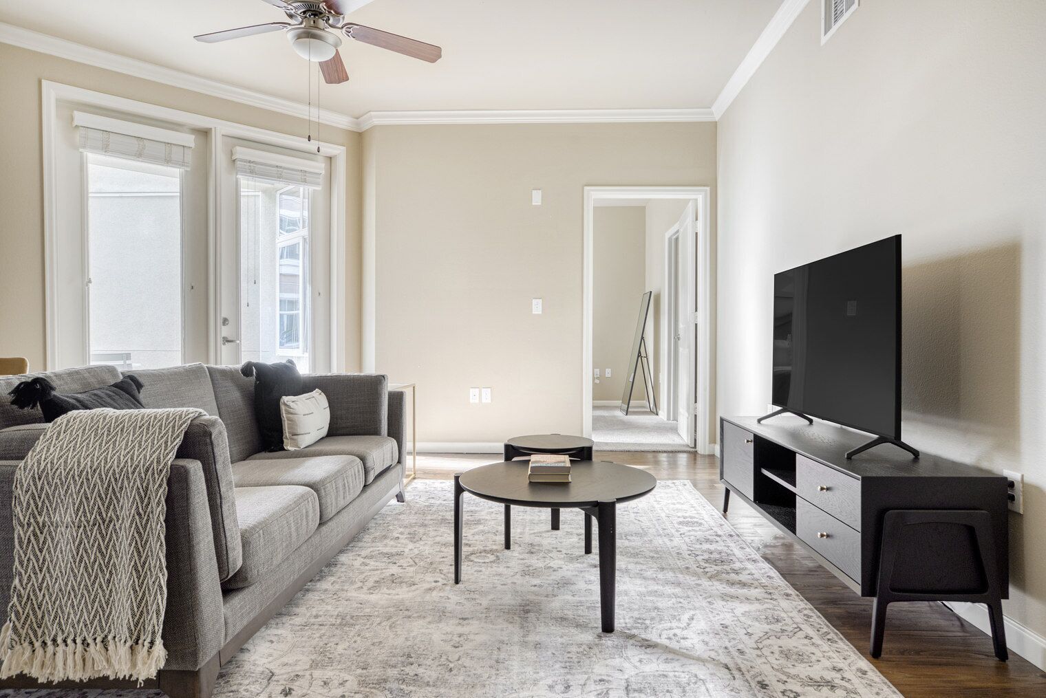 Luxe San Jose 2BR w/ Gym, Pool & W/D, near Samsung & Cisco, by Blueground