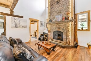 Smart-TV, peis, videospill og fotballspill