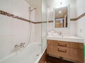 Bathroom - Palafour (Le Lac) by Interhome (Tignes)