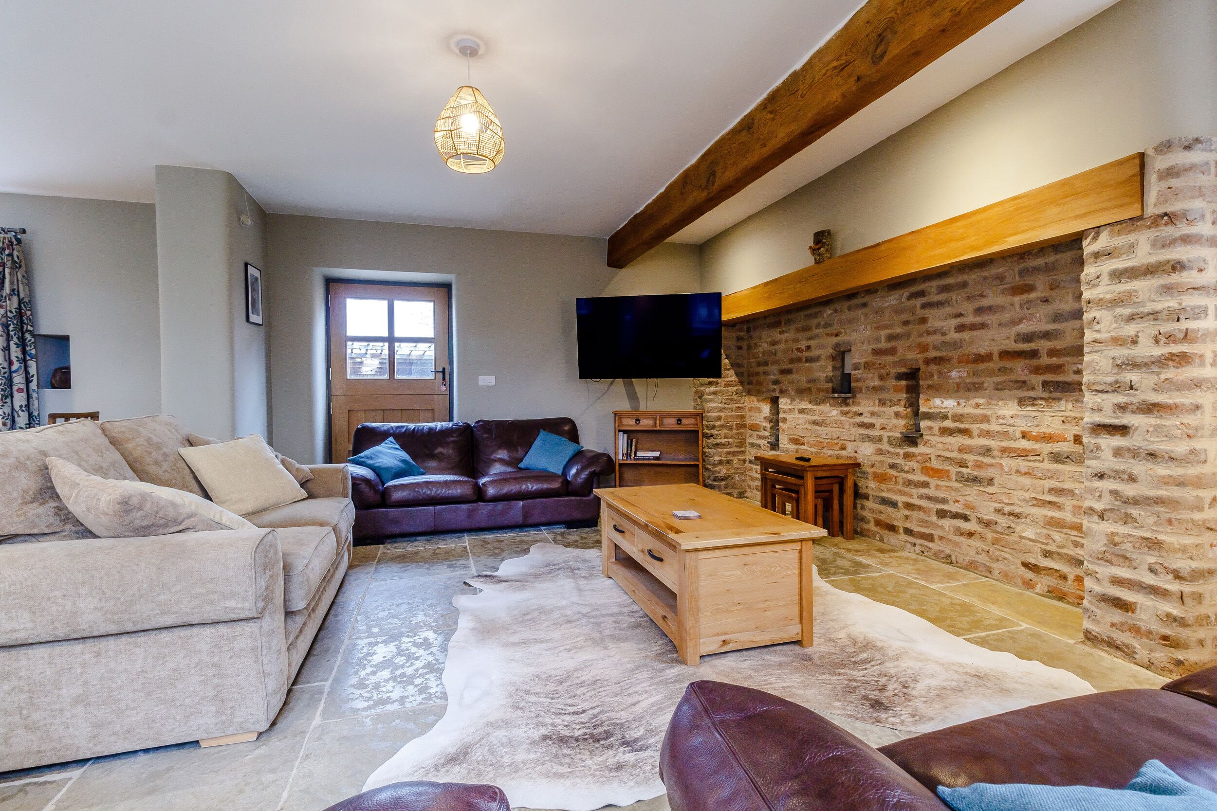 The Hay Barn, Pet Friendly, Character Holiday Cottage In Thorne - Derbyshire