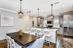 Unclassified image, 5 of 50, button - Closest Complex to Community Pool | Electric Car Charging Outlet | Private Beach Club | Golf |Tennis (Pensacola)